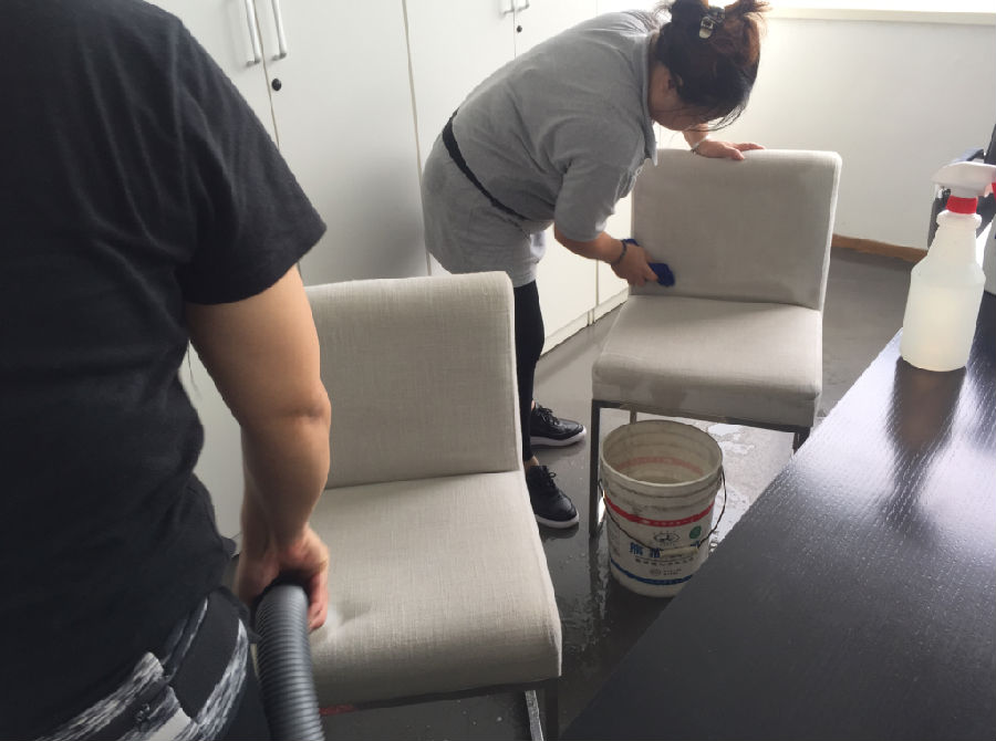 东台市沙发清洗案例